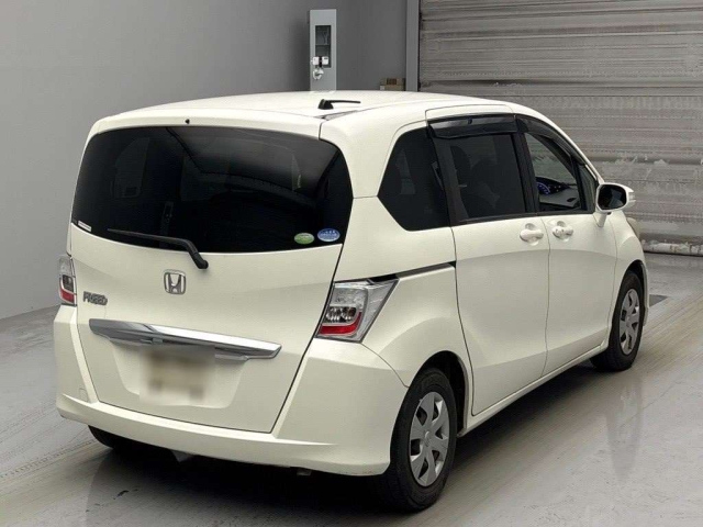 HONDA FREED 2012
