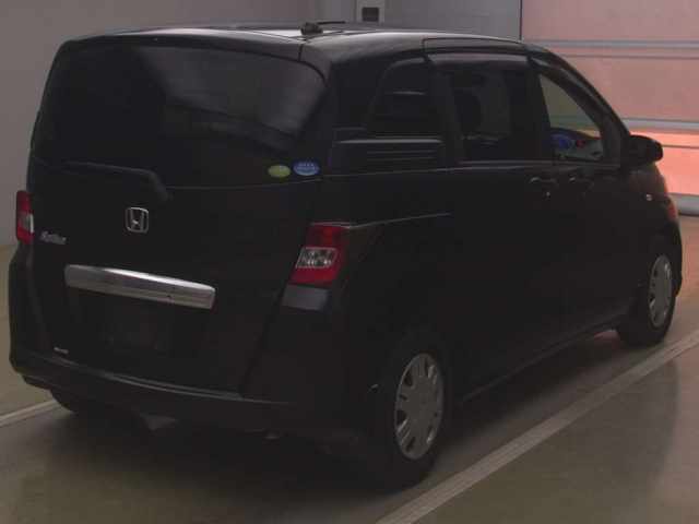 HONDA FREED 2011