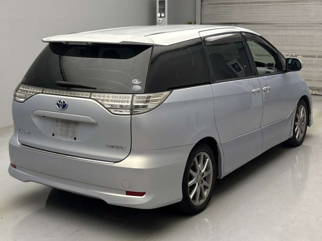 TOYOTA ESTIMA 2009