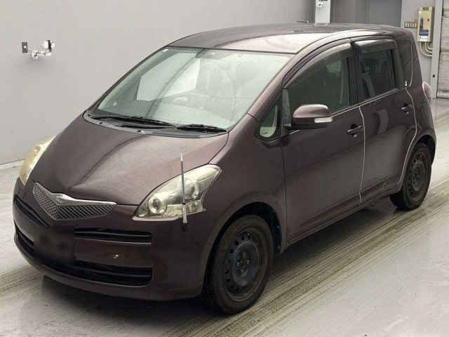 TOYOTA RACTIS 2010