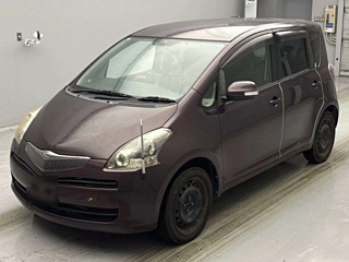 TOYOTA RACTIS 2010