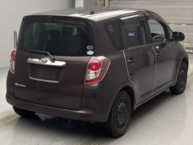 TOYOTA RACTIS 2010