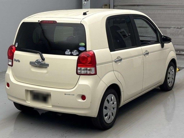 TOYOTA PORTE 2014