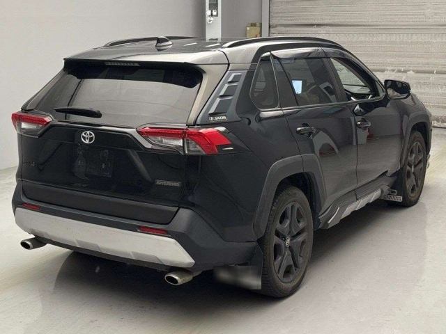 TOYOTA RAV4 2023