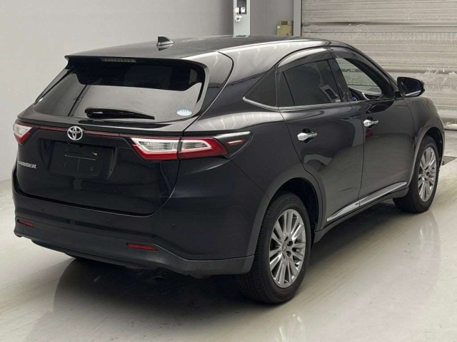 TOYOTA HARRIER 2018