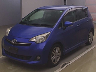 TOYOTA RACTIS 2011