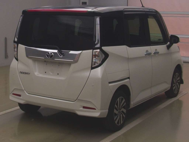 TOYOTA ROOMY 2024