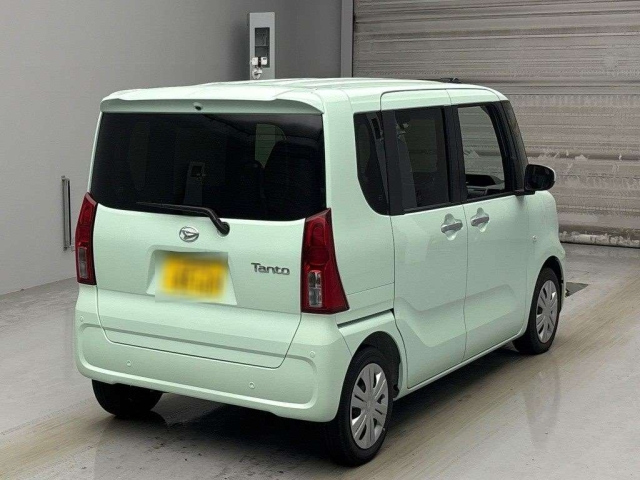DAIHATSU TANTO 2024