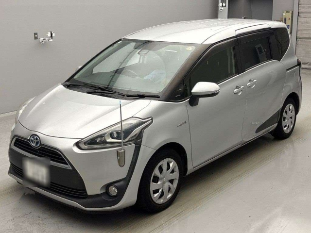 TOYOTA SIENTA 2016