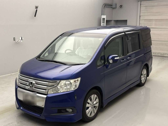 HONDA STEP WAGON 2011