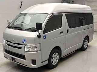 TOYOTA HIACE VAN 2020
