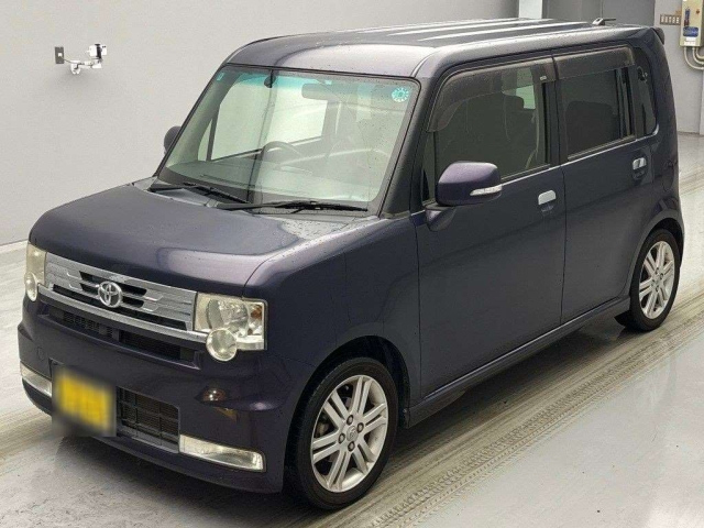 TOYOTA PIXIS SPACE 2012
