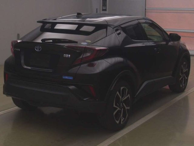 TOYOTA C-HR 2017