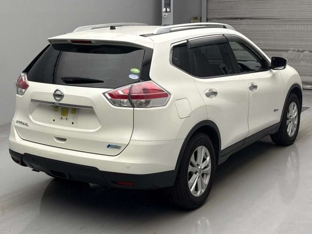 NISSAN X-TRAIL 2015