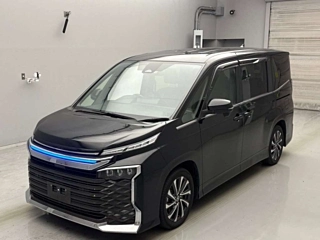 TOYOTA VOXY 2022