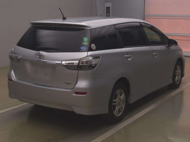 TOYOTA WISH 2012