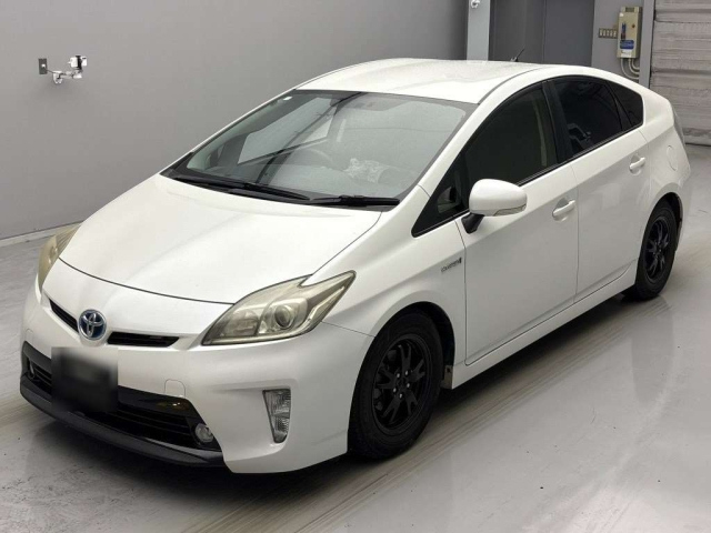 TOYOTA PRIUS 2012