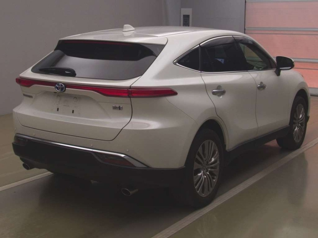 TOYOTA HARRIER 2022