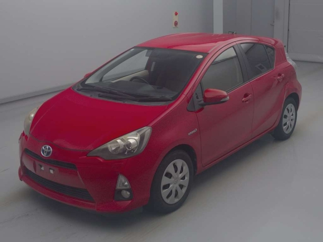 TOYOTA AQUA 2012
