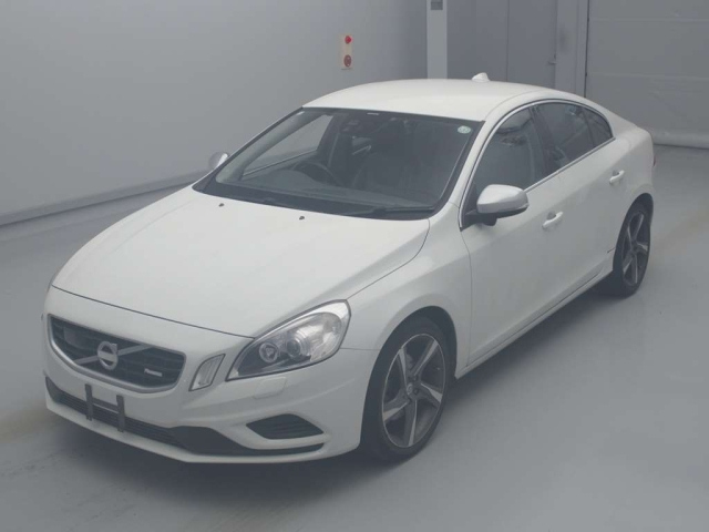 VOLVO S60 2012