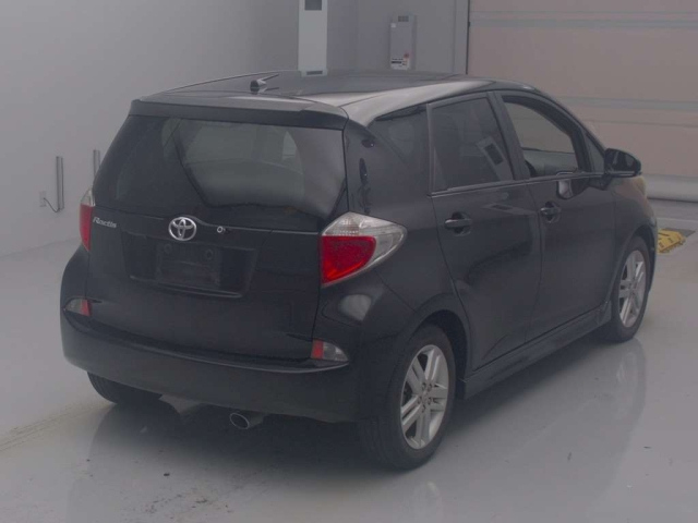 TOYOTA RACTIS 2011