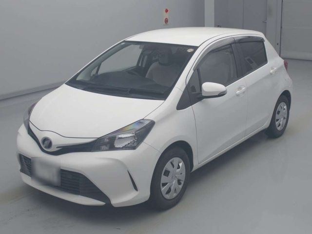 TOYOTA VITZ 2016