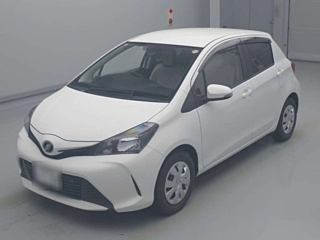 TOYOTA VITZ 2016