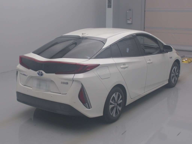 TOYOTA PRIUS PHV 2017
