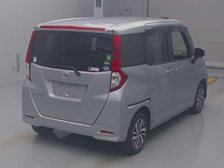 TOYOTA ROOMY 2017