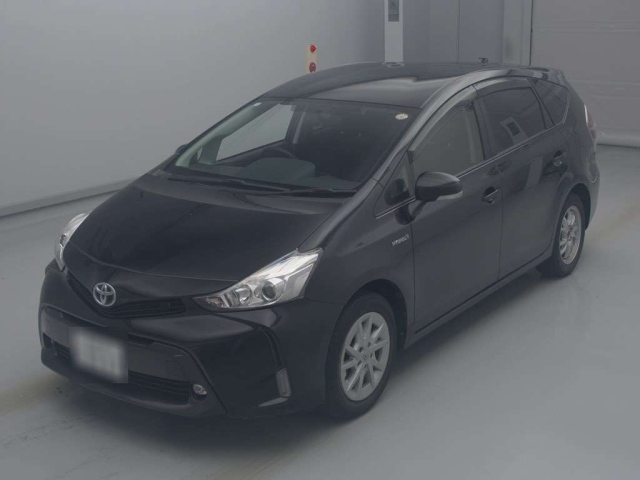 TOYOTA PRIUS ALPHA 2016