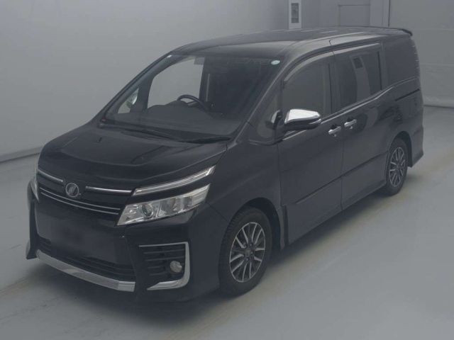 TOYOTA VOXY 2015