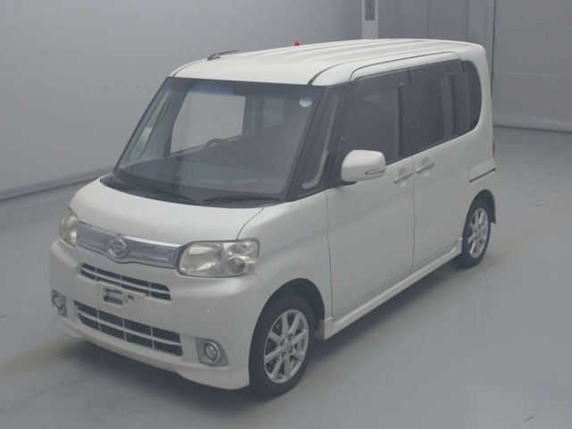 DAIHATSU TANTO 2013