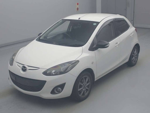 MAZDA DEMIO 2013
