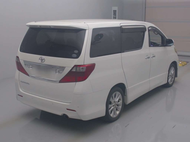 TOYOTA ALPHARD 2010