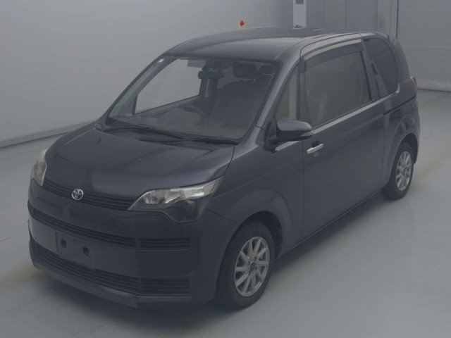 TOYOTA SPADE 2013