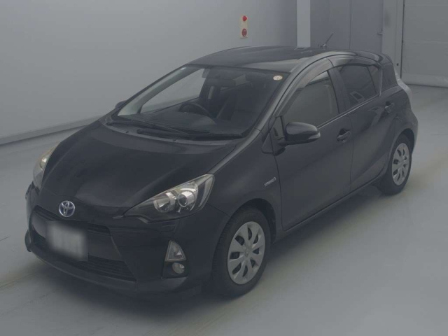 TOYOTA AQUA 2014