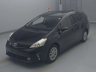 TOYOTA PRIUS ALPHA 2012