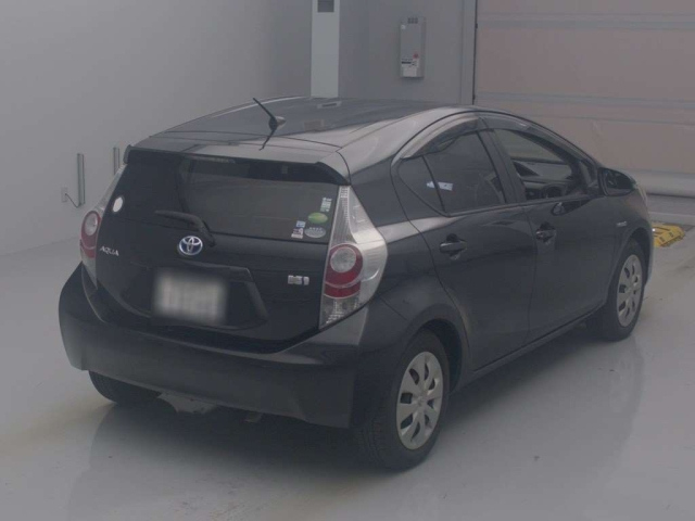 TOYOTA AQUA 2014