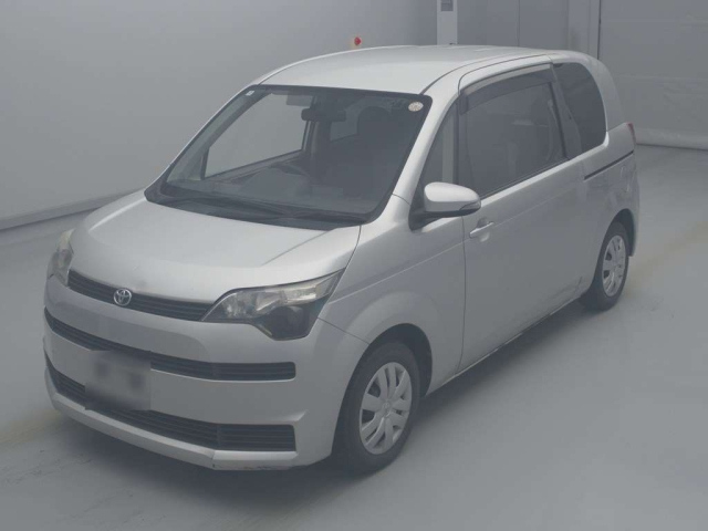 TOYOTA SPADE 2014