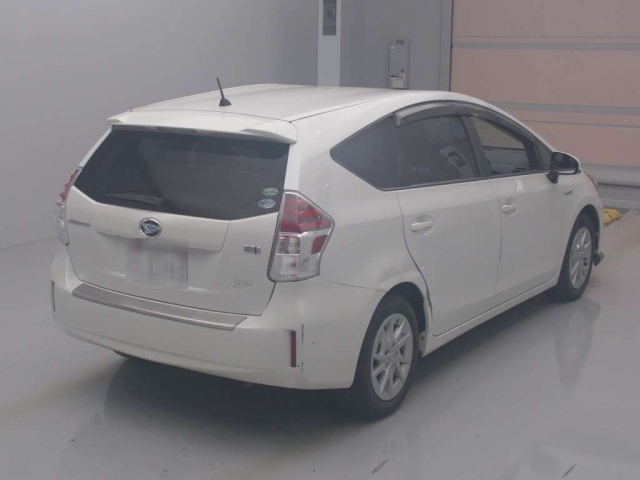 DAIHATSU MEBIUS 2015