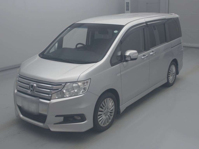 HONDA STEP WAGON 2011