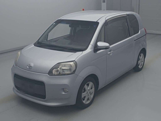 TOYOTA PORTE 2013