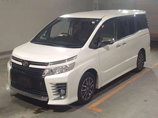 TOYOTA VOXY 2016