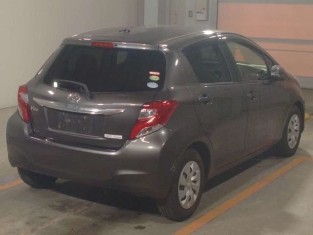 TOYOTA VITZ 2014