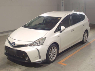TOYOTA PRIUS ALPHA 2016