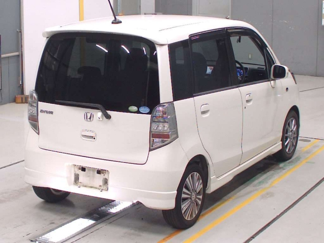 HONDA LIFE 2011