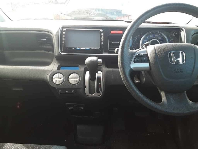 HONDA LIFE 2011