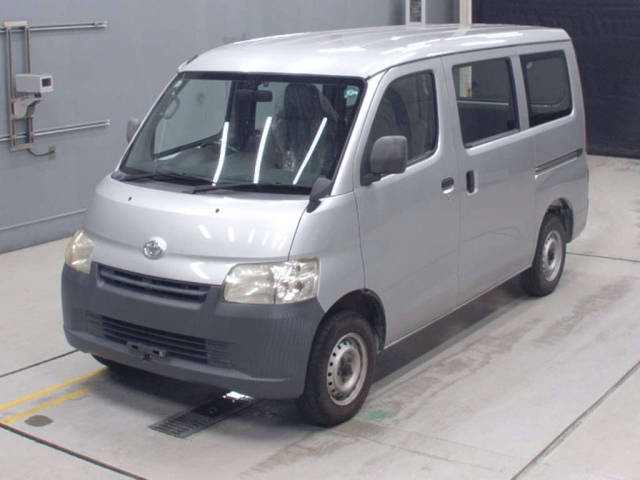 TOYOTA TOWN ACE VAN 2011