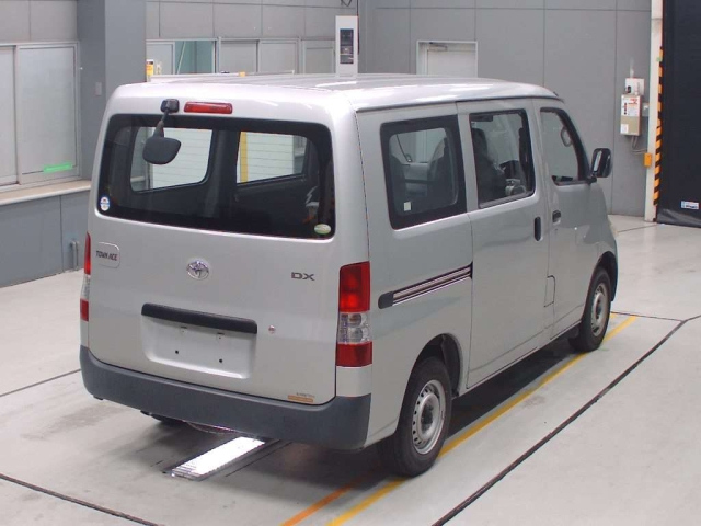 TOYOTA TOWN ACE VAN 2011