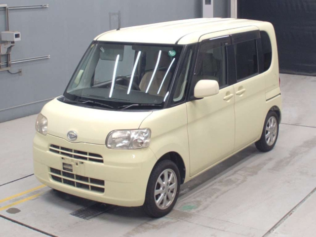 DAIHATSU TANTO 2008